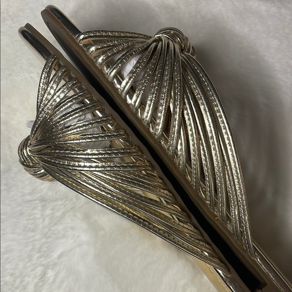 Scoop- Braided Gold Slide Sandals- size 10 - Picture 7 of 8